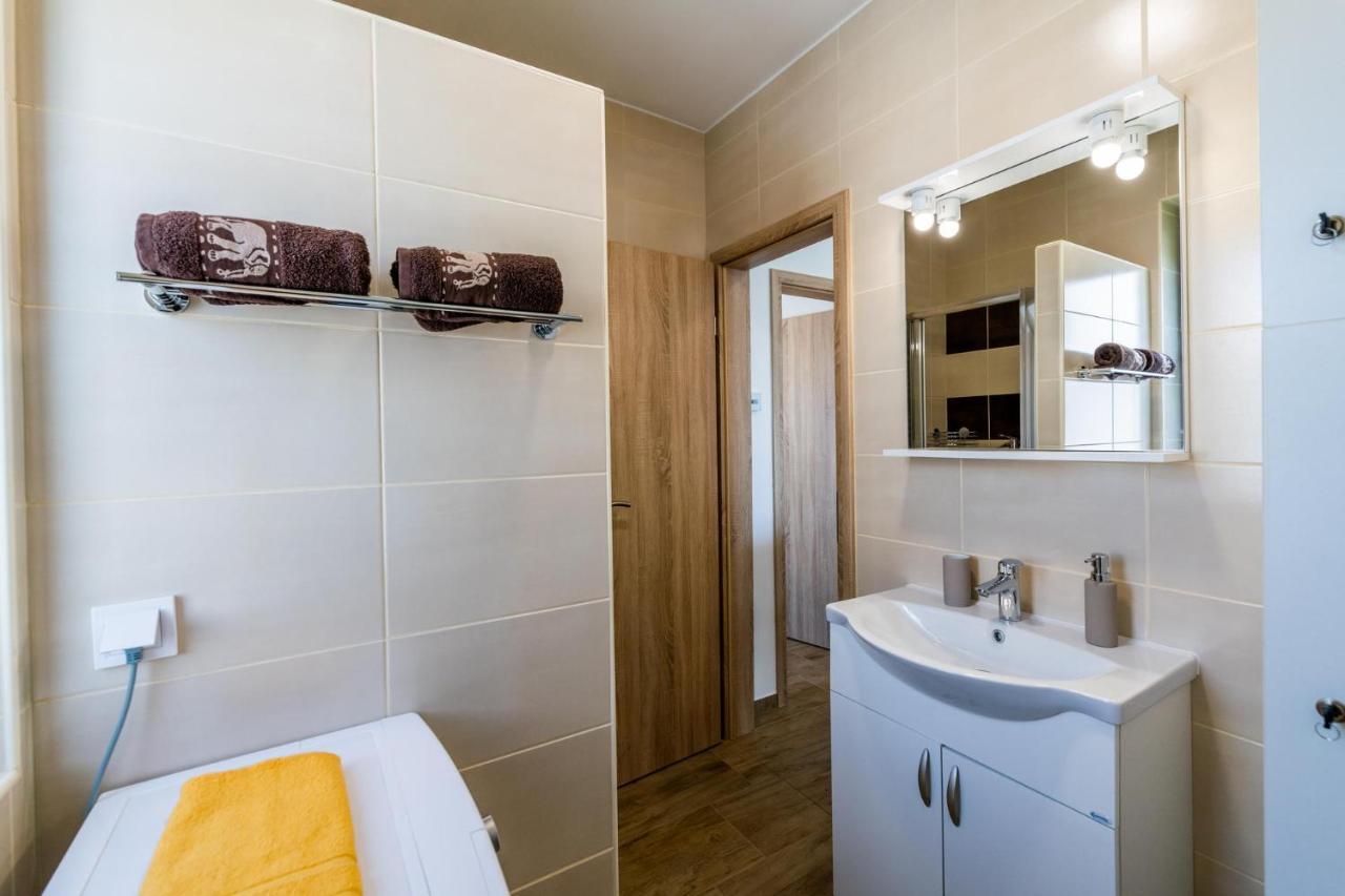 Apartmaji Banonia 베라이 외부 사진
