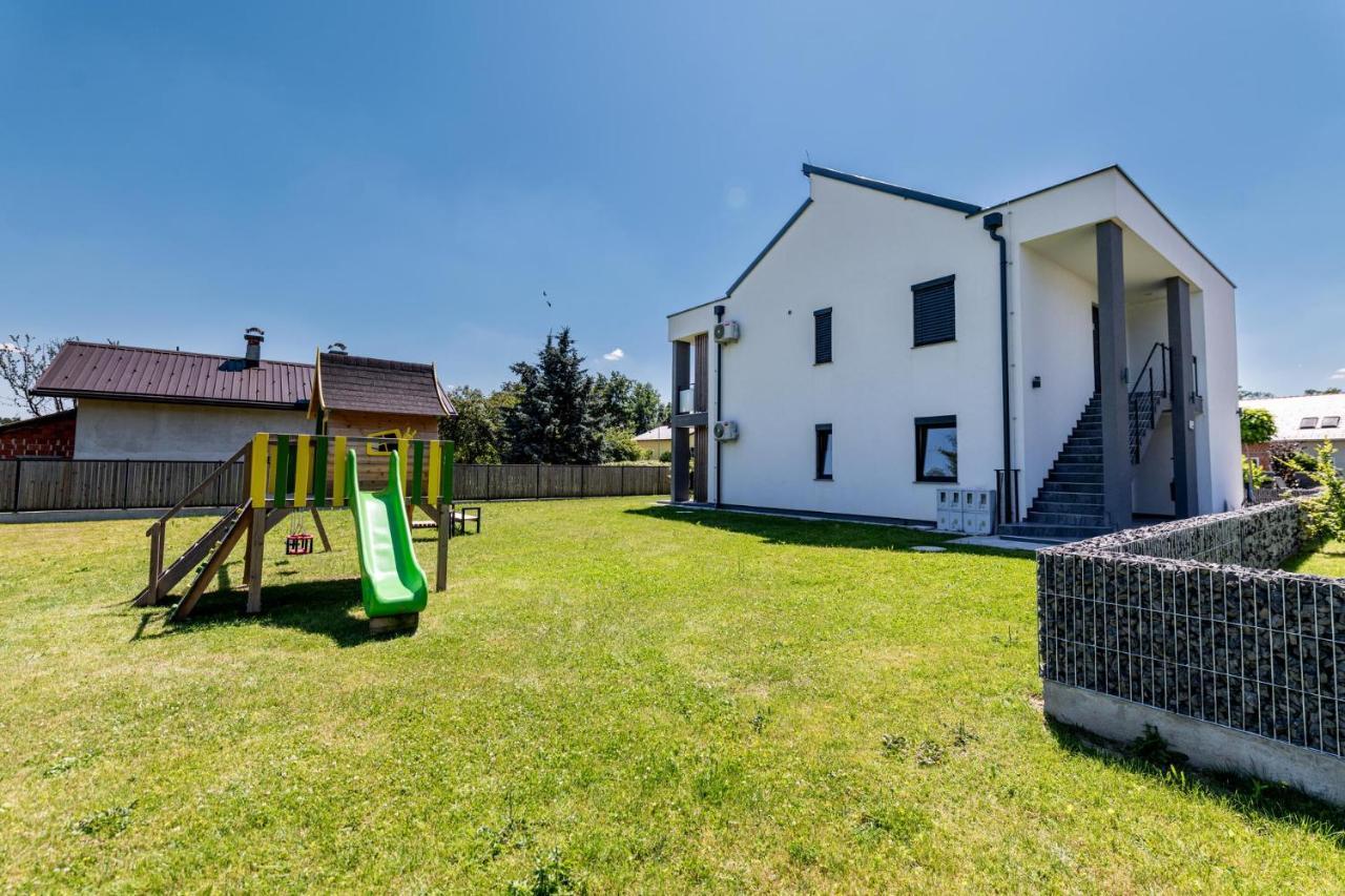 Apartmaji Banonia 베라이 외부 사진